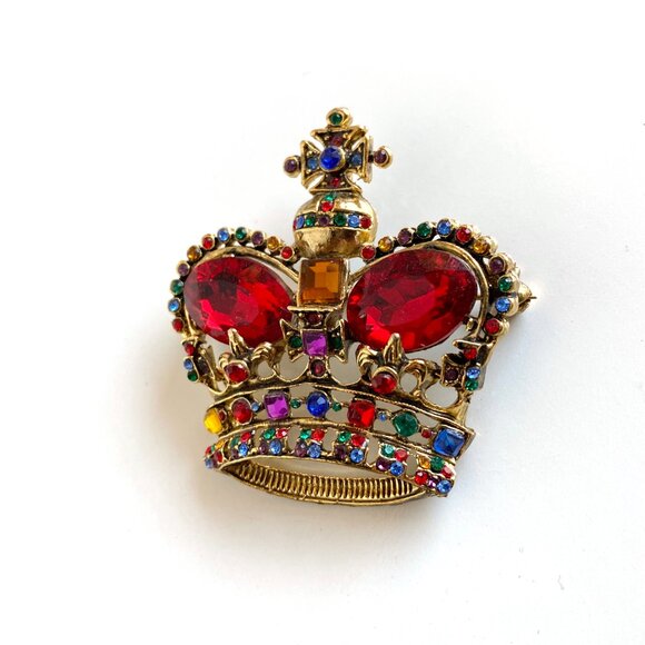 Vintage Gold Tone Red Rhinestone Crown Brooch Pendant Large 2" - Picture 4 of 6